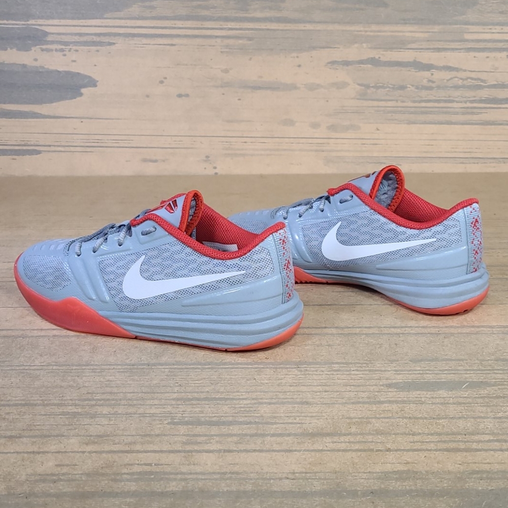 Nike Kobe Bryant Mentality Nemesis Shoes - Picture 4 of 8